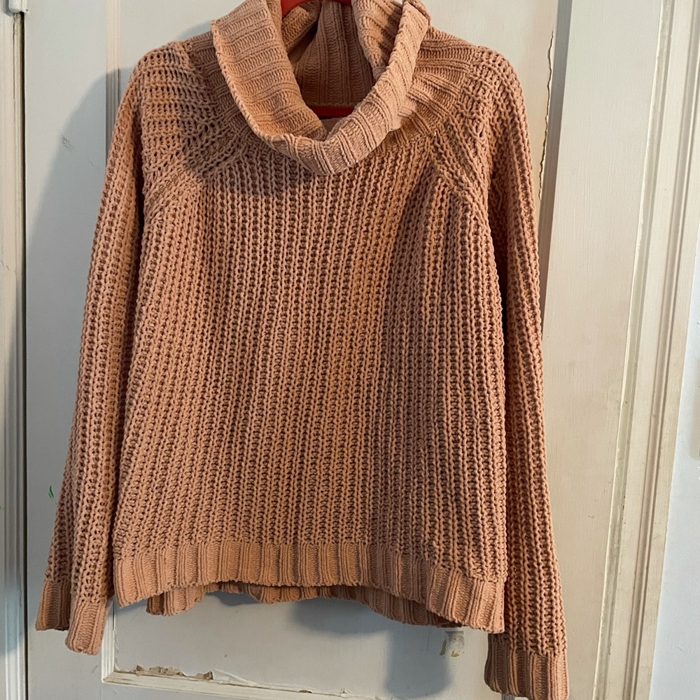 Peach Cable Knit Sweater 🧶